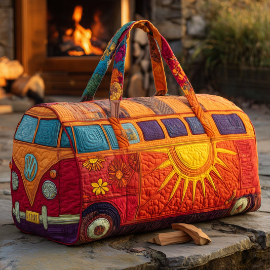 Hippie Van Quilted Duffle Bag - Model GFTOMA3486 Margaret York